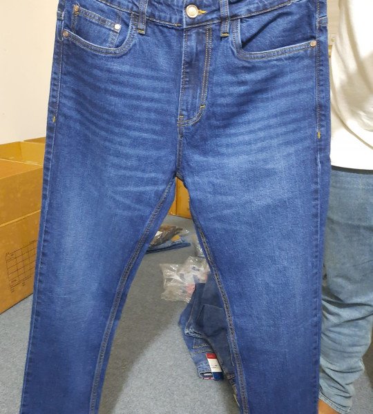 Export Quality New Style Slim Fit Denim Jeans Pants For Men FSBN